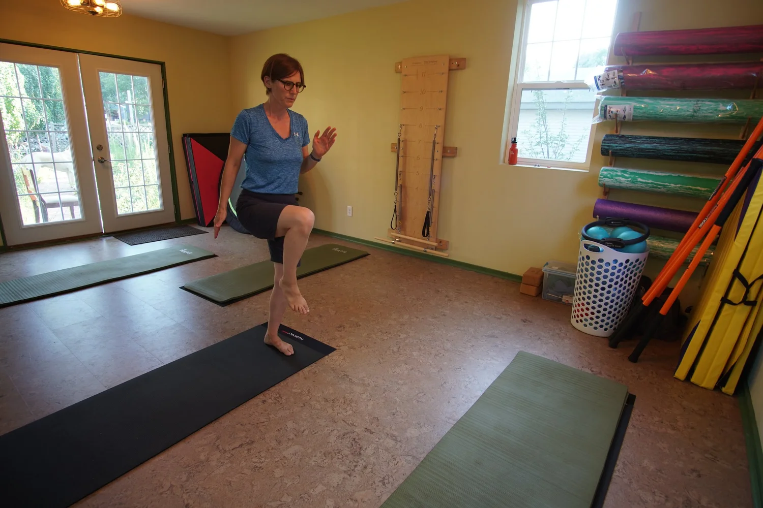 Single leg balance exercise